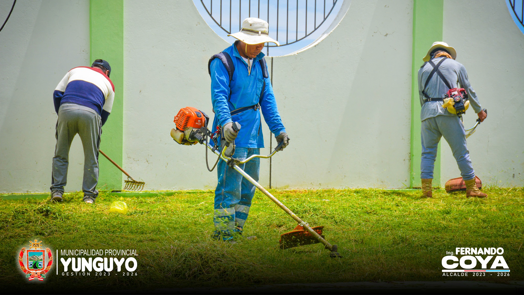Municipio de Yunguyo realiza trabajos de Limpieza en el complejo deportivo del Barrio Agua Dulce
