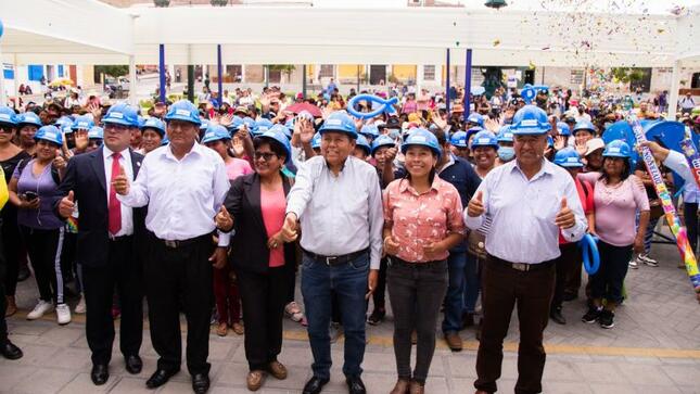 La municipalidad Provincial de Mariscal Nieto inició el sorteo de los 1200 puestos de trabajo para mujeres del Distrito Samegua, del Distrito de Cuchumbaya, del Distrito de San Cristobal Calacoa, del C.P. Los Ángeles, del C.P. Chechen, del C.P. San Francisco, de Tumilaca, de la zona del Molino y el Común.