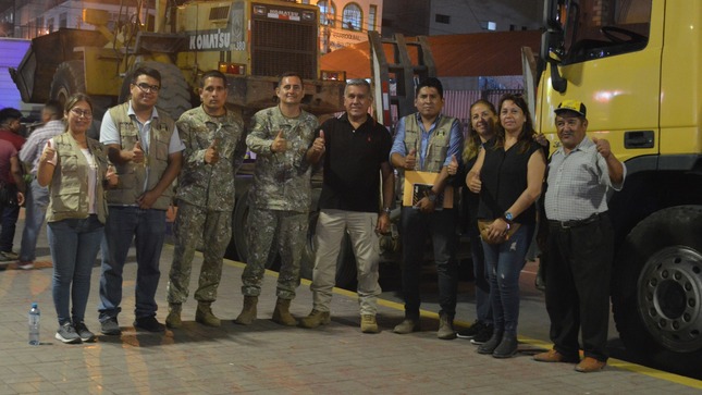 Ejército Peruano respondió a pedido del alcalde Fernando Cárdenas y trajo maquinaria a Huaral 