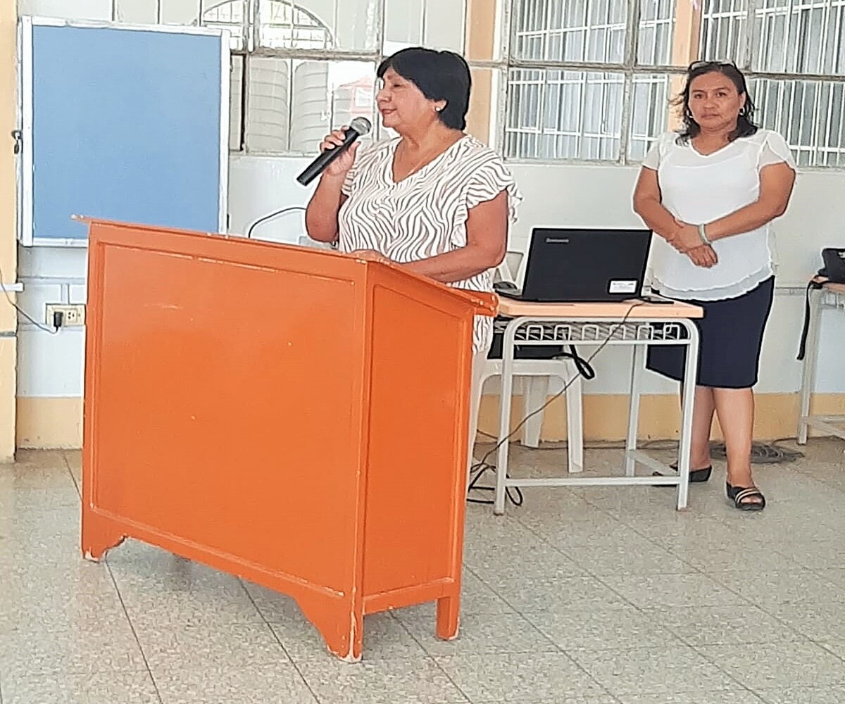 Directora de UGEL Sullana