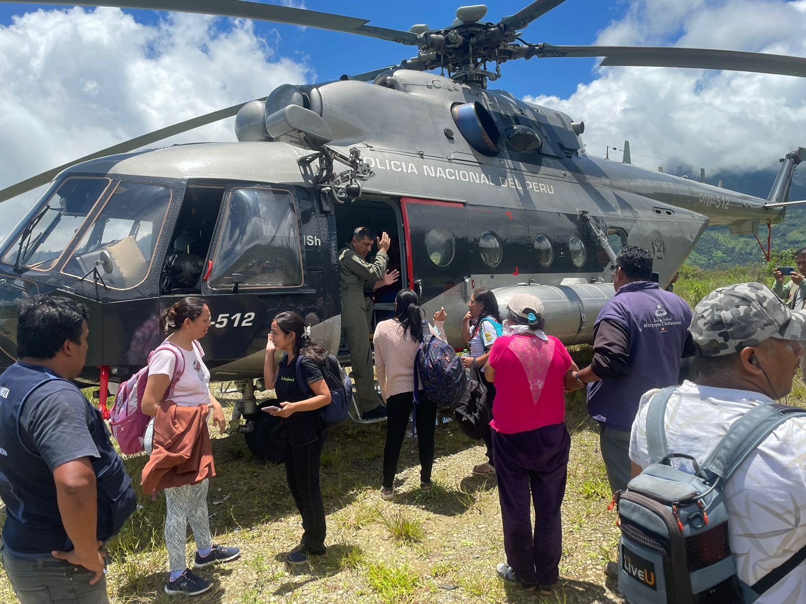 Mujer gestante es evacuada de emergencia a Lima en helicóptero de PNP