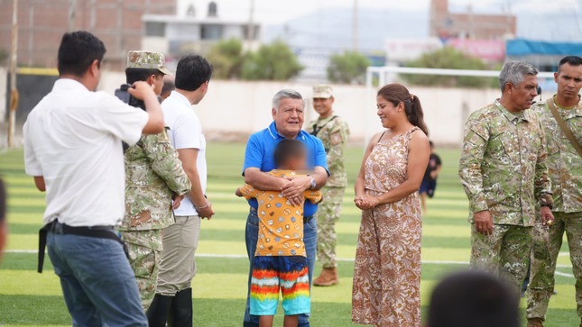 Reubican a niños de la Aldea Infantil Santa Rosa en Colegio Militar Ramón Castilla