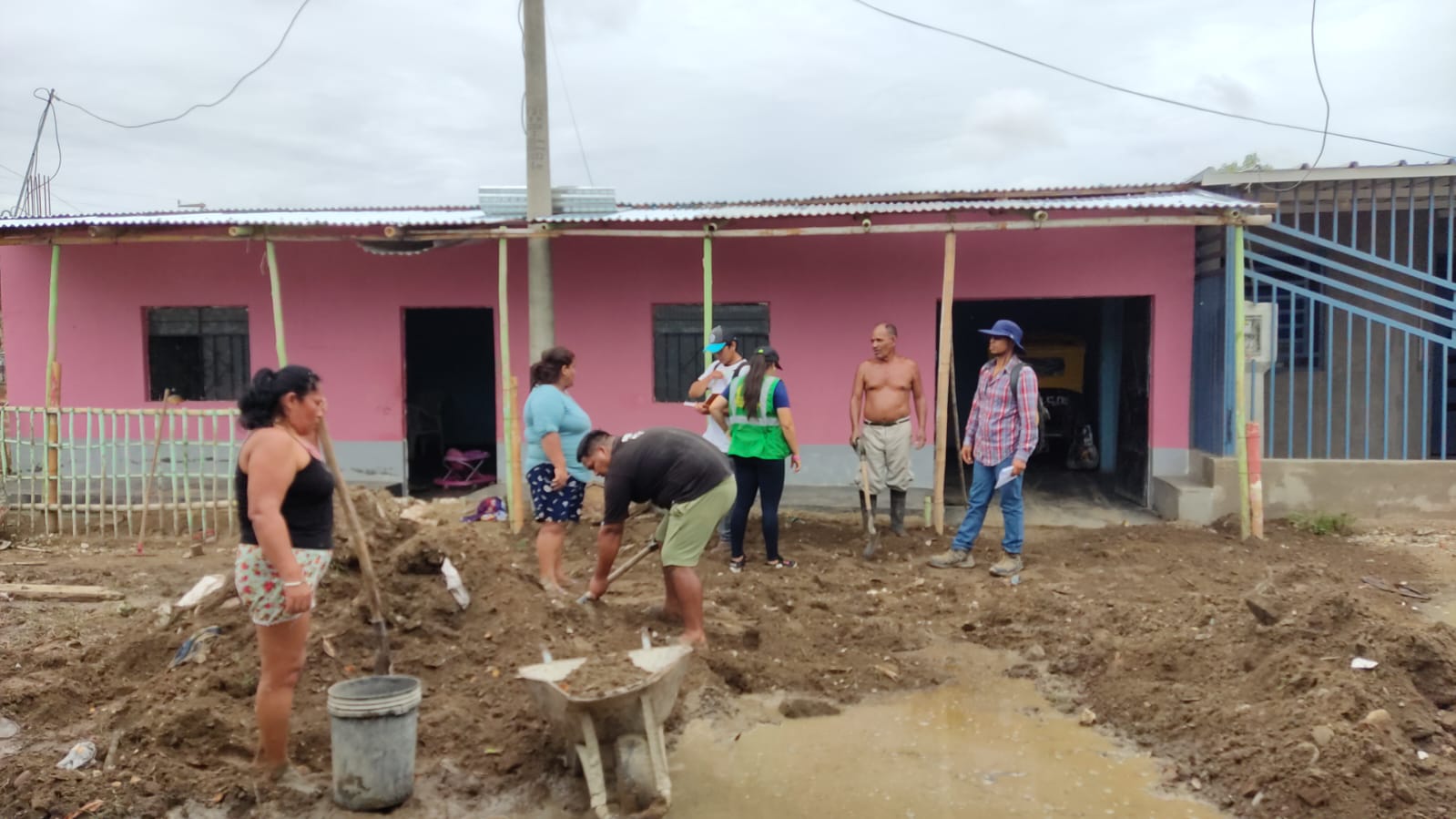 Municipalidad De Sullana Despliega Personal Para Ayudar A Los Damnificados Por Las Lluvias