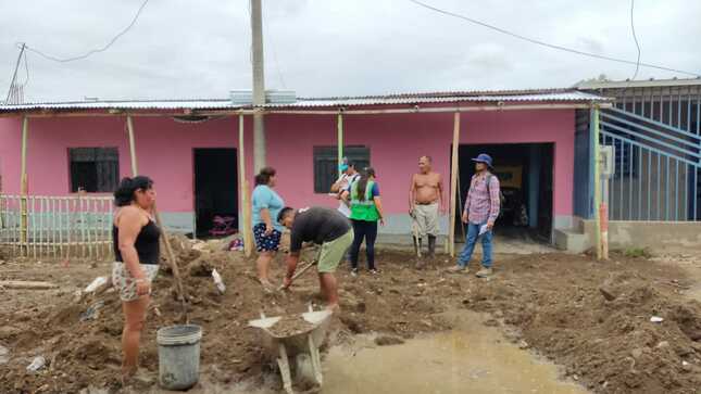 Municipalidad De Sullana Despliega Personal Para Ayudar A Los Damnificados Por Las Lluvias