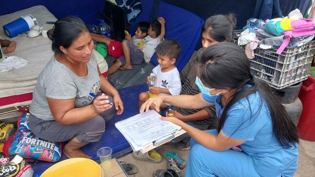 Diris Lima norte: Minsa atiende a más de 30 familias afectadas por desborde de río Chillón