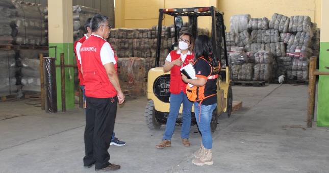 Contraloría visita almacenes del COER e Indeci para verificar ayuda humanitaria en Piura