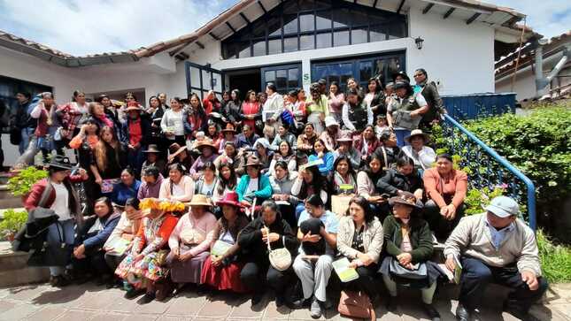 Reunión de la asociación de regidoras y mujeres autoridades de la región del Cusco