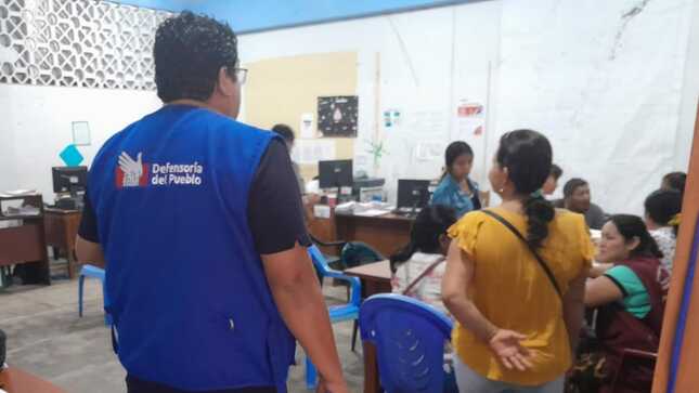 Comisionado supervisa oficina de Pensión 65