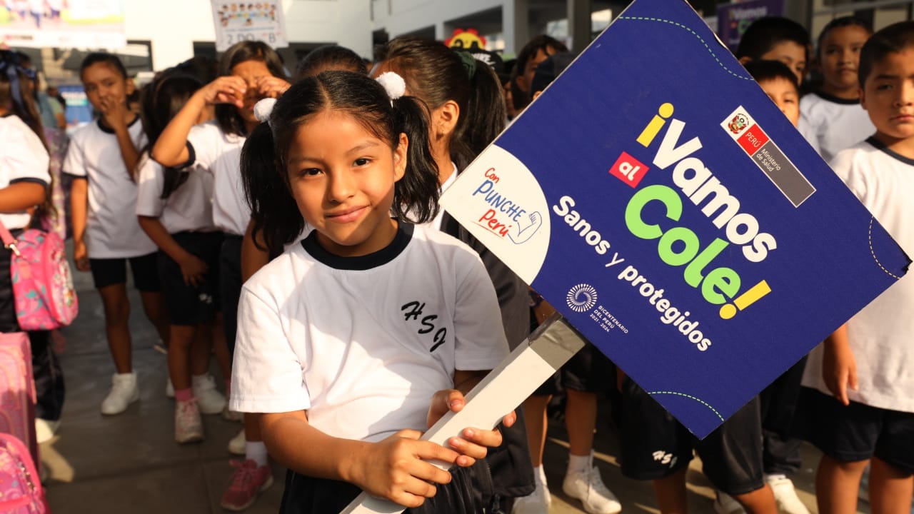 Minsa inicia vacunación contra el VPH para proteger a 790 000 escolares del país