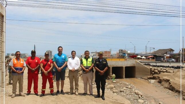 Hoy recibimos la visita del Ministro de Defensa Jorge Chávez Cresta, quien sostuvo importante diálogo con nuestro Alcalde August Carbajal para unir esfuerzos y coordinar acciones inmediatas en apoyo a nuestra Comunidad. 