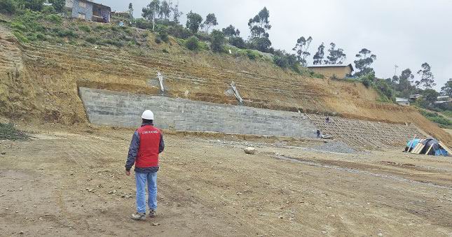 Contraloría advierte que tribuna de estadio en Chaglla se construye sin cumplir especificaciones técnicas