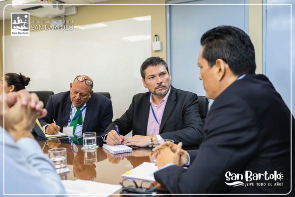 Al culminar la reuni贸n, Del Castillo Miranda resalt贸 la importancia de suscribir el convenio interinstitucional entre la Municipalidad y Cofopri, para que todo el proceso de titulaci贸n se realice de manera m谩s r谩pida y coordinada.
饾棖饾椉饾椈 饾椇饾棶饾槅饾椉饾椏 饾椉饾椏饾棻饾棽饾椈 饾槅 饾棾饾椉饾椏饾椇饾棶饾椆饾椂饾棻饾棶饾棻: 饾棪饾棶饾椈 饾棔饾棶饾椏饾榿饾椉饾椆饾椉 饾槂饾椂饾槂饾棽 饾榿饾椉饾棻饾椉 饾棽饾椆 饾棶帽饾椉