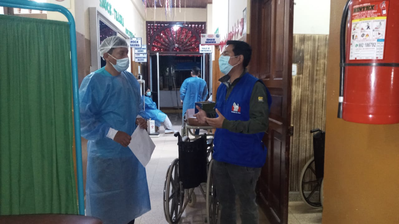 Comisionado supervisa hospital