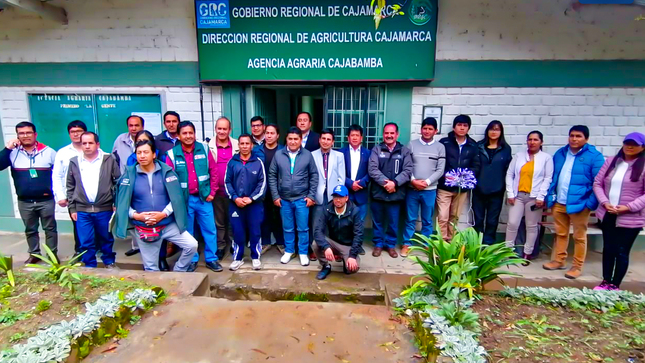 ✅El alcalde de la Municipalidad Distrital de Condebamba, se reunión con el Ing. Néstor Mendoza Arroyo quien presento al equipo técnico de la Dirección Regional de Agricultura Cajamarca, que estará a cargo de del PROYECTO DE QOCHAS Y MACIZOS FORESTALES.💧🏞
✅La Implementación de este proyecto, a través de la construcción de Qochas, beneficiará al desarrollo del Distrito; debido a que mejora la calidad de vida de nuestros agricultores porque nos permite recolectar agua para los cultivos.
✅Buscamos implementar proyectos sostenibles en favor de nuestro pueblo Condebambino manifestó Manuel Villar Alcalde Distrital.
