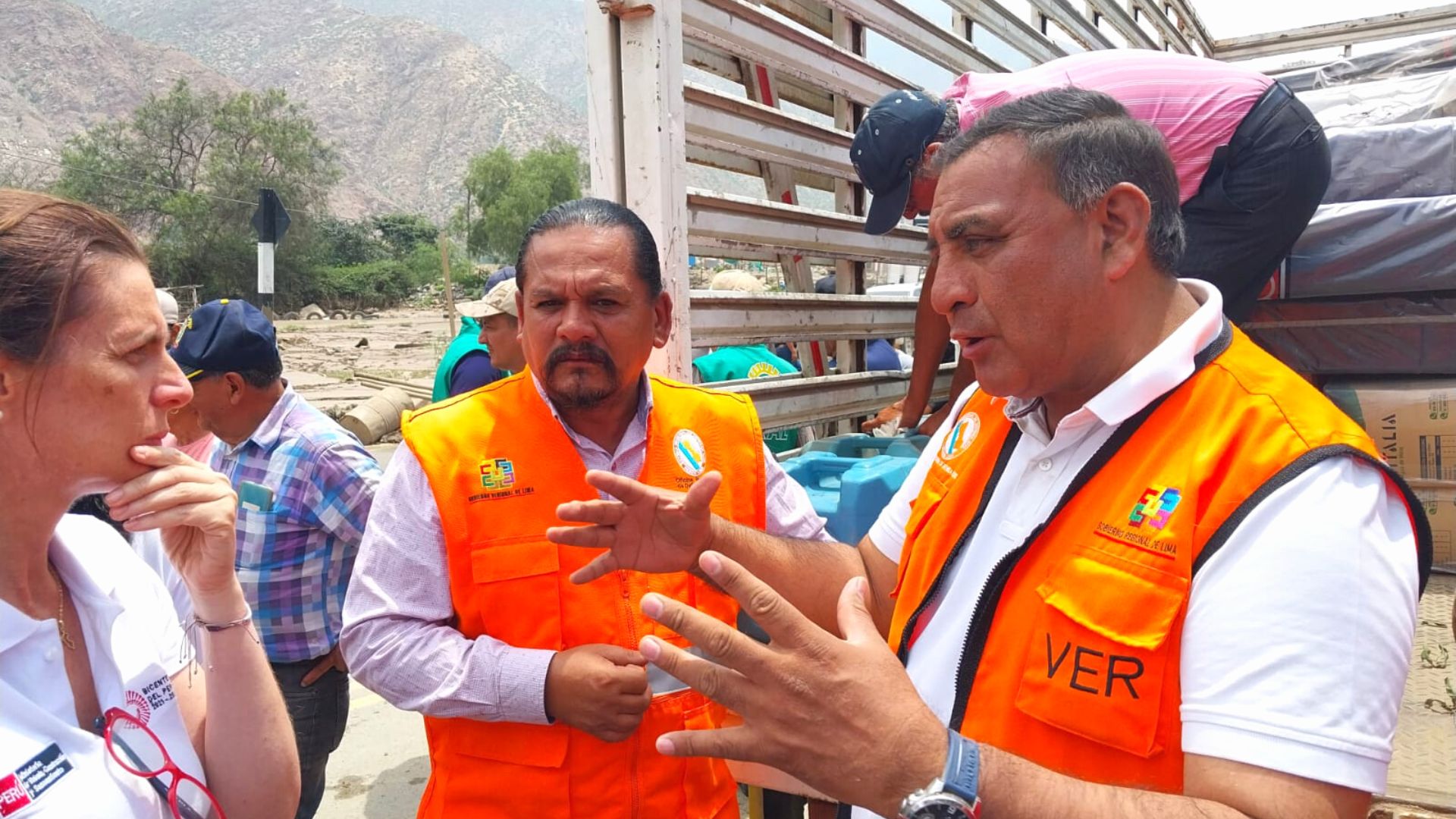 Gore Lima continúa llevando ayuda humanitaria para Santa Rosa de Quives y Arahuay