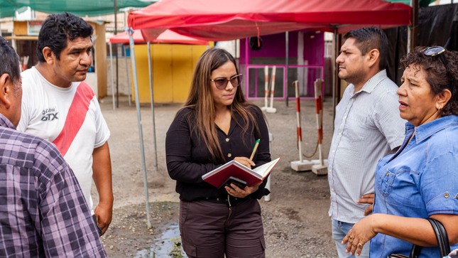 ALCALDE MARLEM MOGOLLÓN REALIZA CAMBIO EN LA SUBGERENCIA DE COMERCIALIZACIÓN
