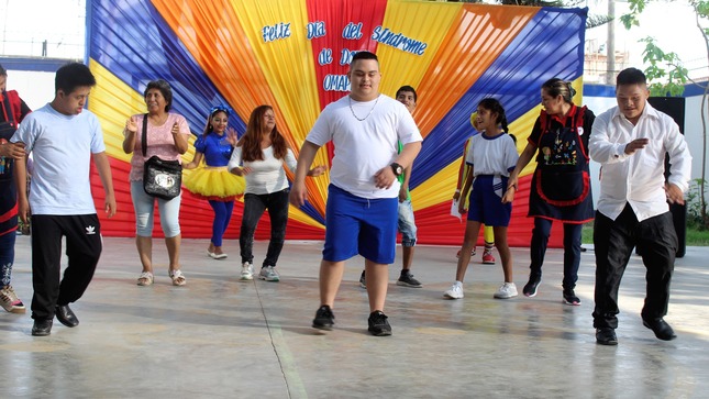 Niños y adolescentes de colegio especial Juan Ishizawa Ishizawa fueron agasajados en su día