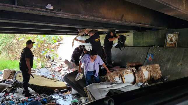 SERENAZGO MUNICIPAL DETIENE A EXTRANJERO QUE PRESUNTAMENTE COOPERÓ DEL ROBO DE UNA MOTOTAXI