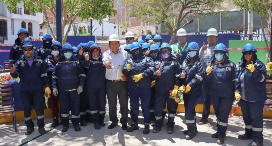 El alcalde provincial de Mariscal Nieto, John Larry Coayla realizó este lunes una supervisión al inicio de trabajos de mantenimiento en diferentes zonas de Moquegua.