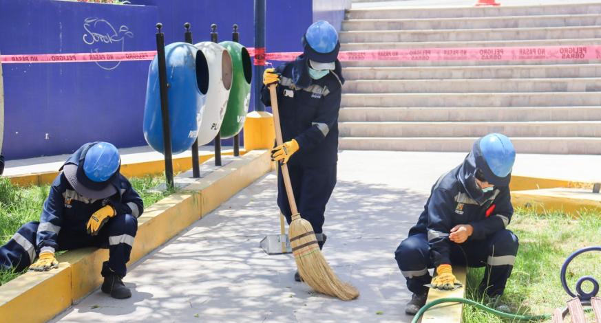 El alcalde provincial de Mariscal Nieto, John Larry Coayla realizó este lunes una supervisión al inicio de trabajos de mantenimiento en diferentes zonas de Moquegua.