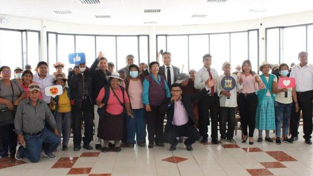 El alcalde John Larry Coayla prioriza el desarrollo de actividades recreativas dirigidas a la población adulta mayor de la ciudad de Moquegua.
