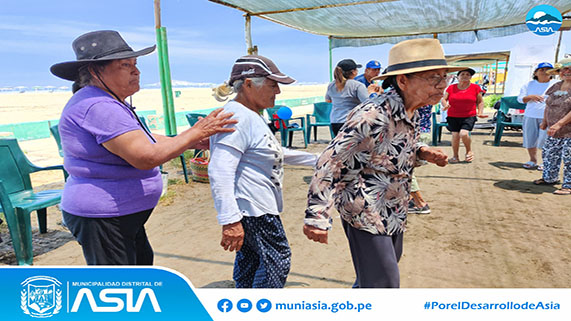 adultos mayores participaron de los talleres de psicomotricidad y baile en la playa