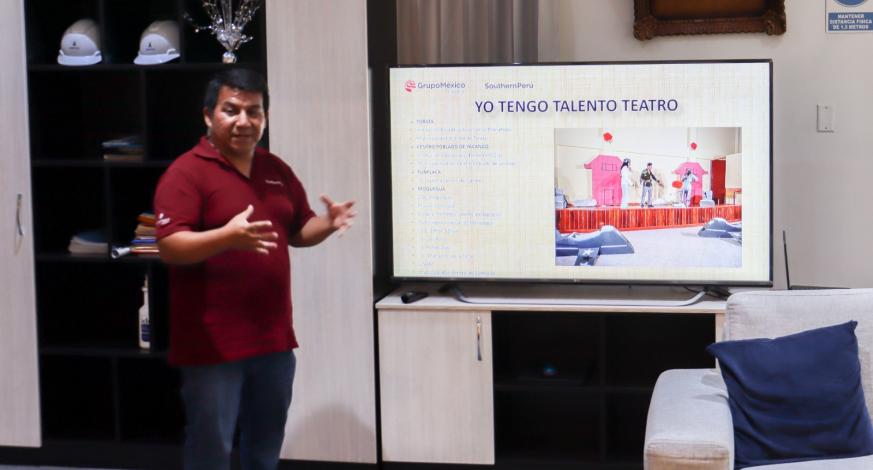 A fin de seguir promoviendo la cultura y el arte escénico, el alcalde provincial de Mariscal Nieto, John Larry Coayla recibió a los representantes del programa “Yo tengo talento teatro”, de la empresa Southern Perú.