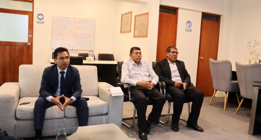 A fin de seguir promoviendo la cultura y el arte escénico, el alcalde provincial de Mariscal Nieto, John Larry Coayla recibió a los representantes del programa “Yo tengo talento teatro”, de la empresa Southern Perú.