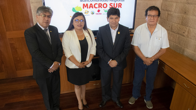 Asesor Jaime Carpio acudió en representación del gobernador regional.