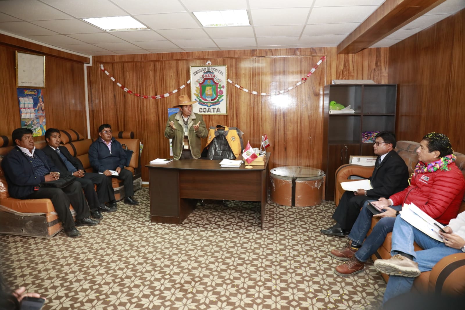 Ministro Yáñez sostuvo reunión de trabajo con alcaldes de la cuenca del río Coata