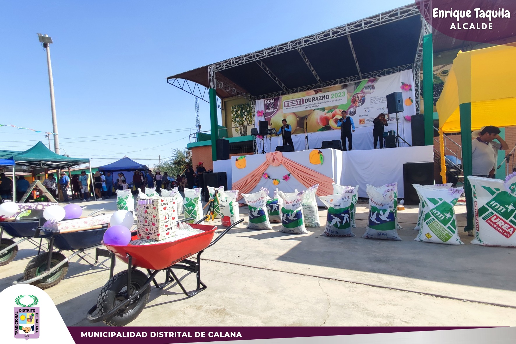 Se premiaron a los mejores en cada categoría del concurso y se sorteó premios entre los participantes del festival