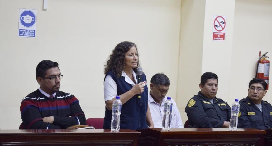 El Alcalde Provincial de Mariscal Nieto, John Larry Coayla, presidió la Sesión del Comité Provincial de Seguridad Ciudadana de Mariscal Nieto, donde participaron los miembros que representan a las municipalidades de la provincia, la Policía Nacional del Perú (PNP), las Juntas Vecinales, el Poder Judicial, el Ministerio Público, la Oficina Defensoría de Moquegua, la Unidad de Gestión Educativa Local (UGEL) de Mariscal Nieto, la Dirección Regional de Salud, Migraciones y el Programa Aurora.