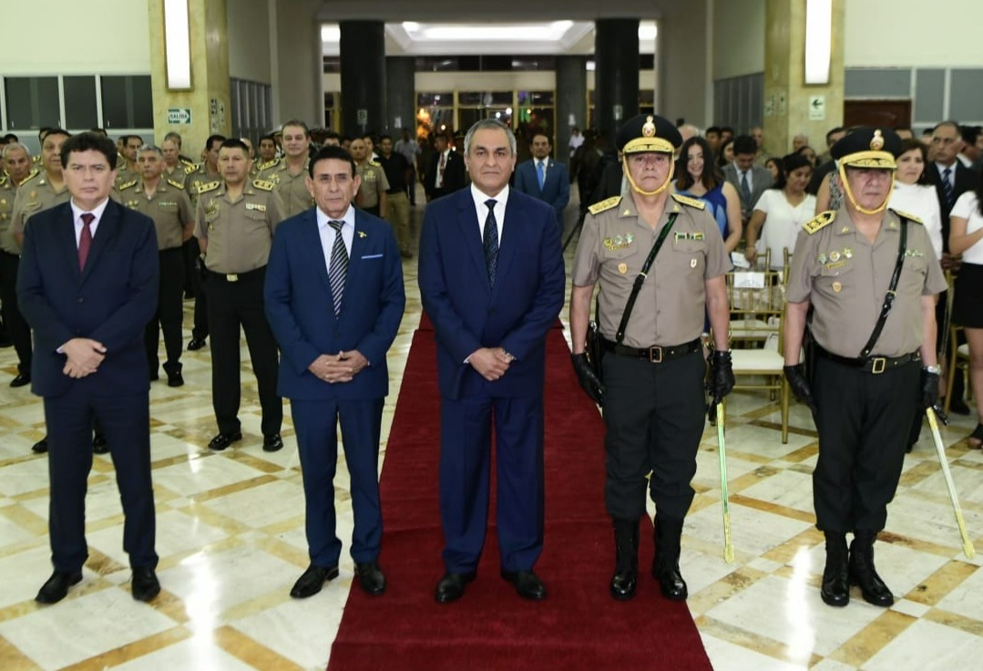 Reconocen al nuevo comandante general de la PNP Jorge Angulo