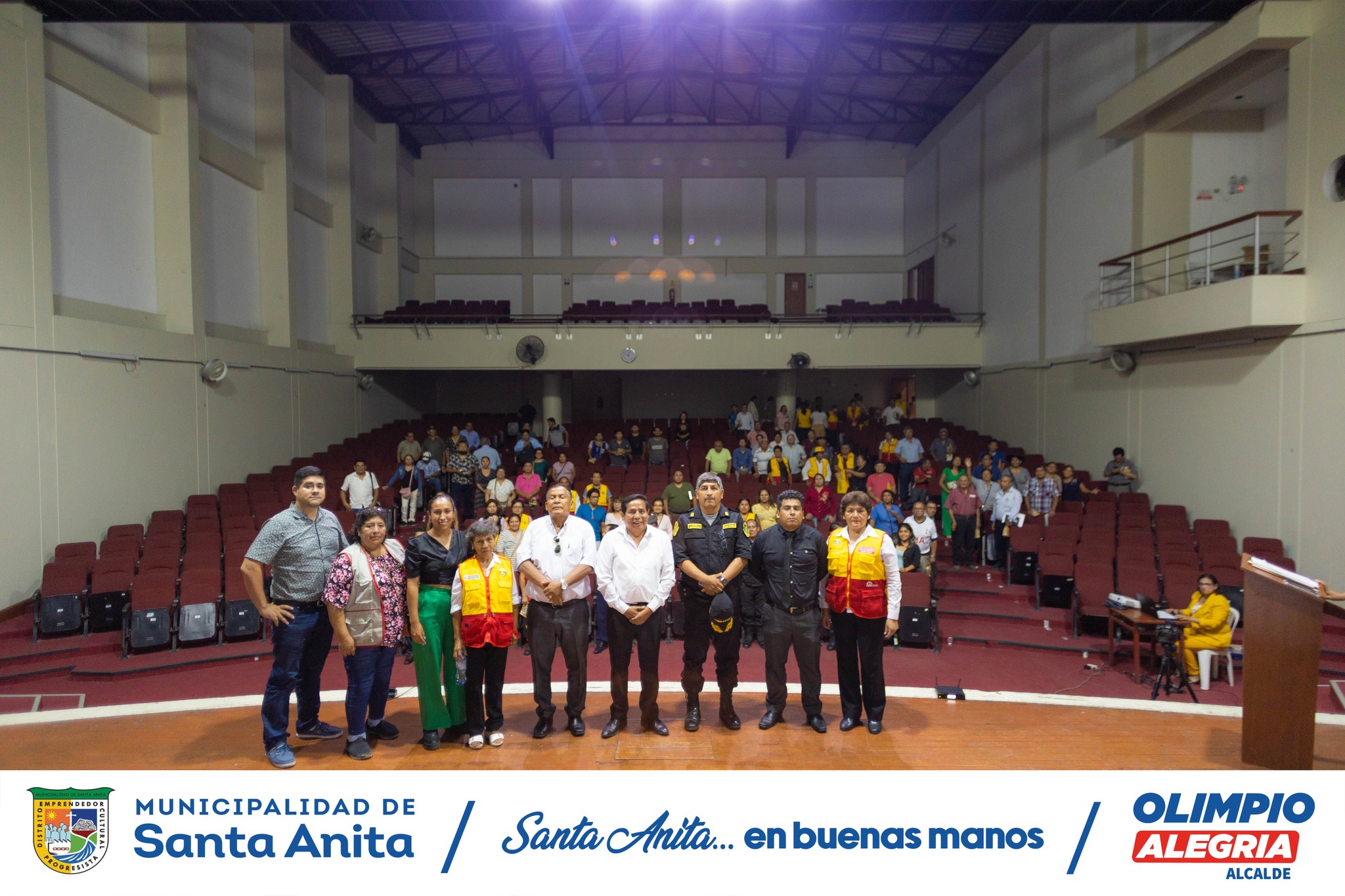 Nuestro alcalde Olimpio Alegría, encabezó la primera audiencia pública con representantes zonales del distrito, en la que se presentó un informe sobre los trabajos realizados en temas de seguridad ciudadana.