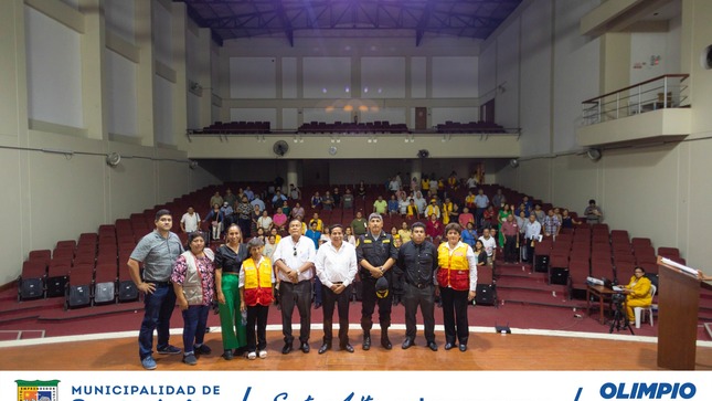 Nuestro alcalde Olimpio Alegría, encabezó la primera audiencia pública con representantes zonales del distrito, en la que se presentó un informe sobre los trabajos realizados en temas de seguridad ciudadana.