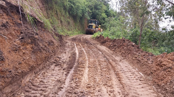 GORE recupera transitabilidad en carretera que une San Miguel de El Faique y Huarmaca