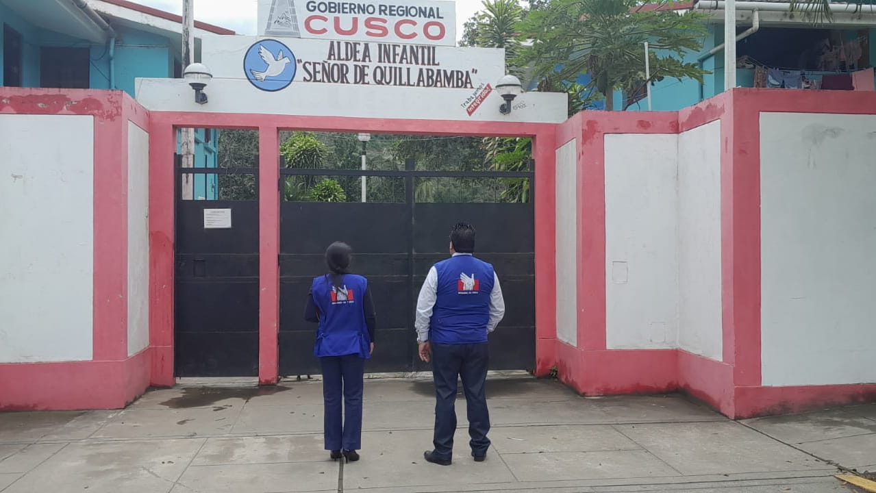 Comisionados supervisan aldea infantil