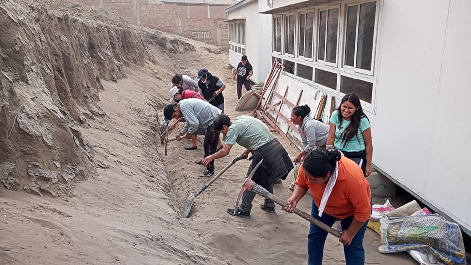 Escolares fomentan biohuerto ecológico ie 6084 san martin de porres de villa maria del triunfo