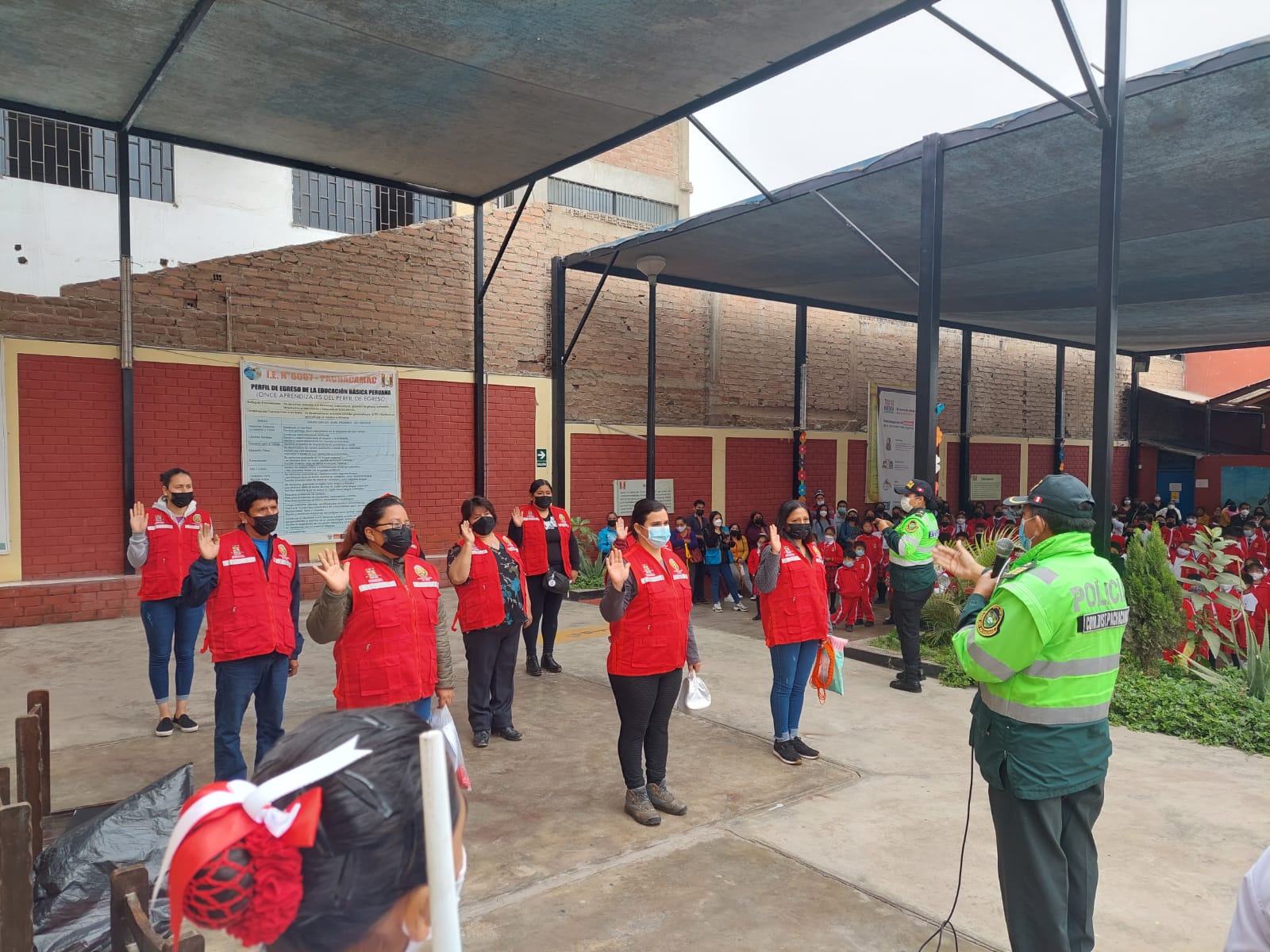 Juramentan brigadas de defensa civil