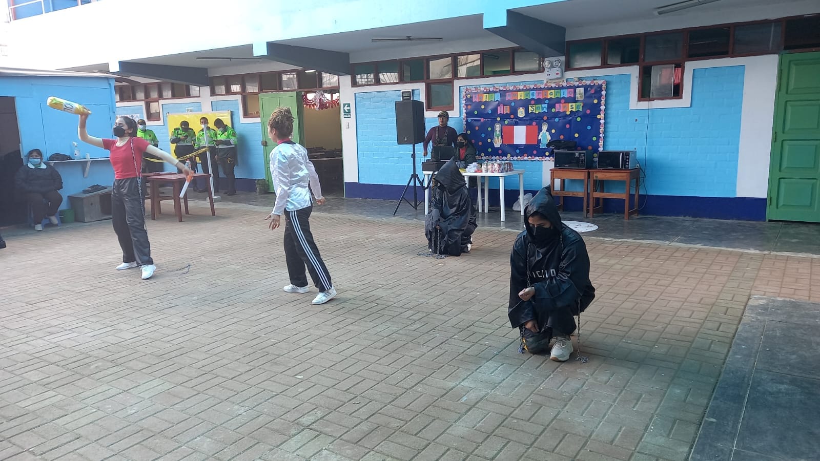 A la droga dile no fue dramatizado por policia nacional en ie san jose de punta negra