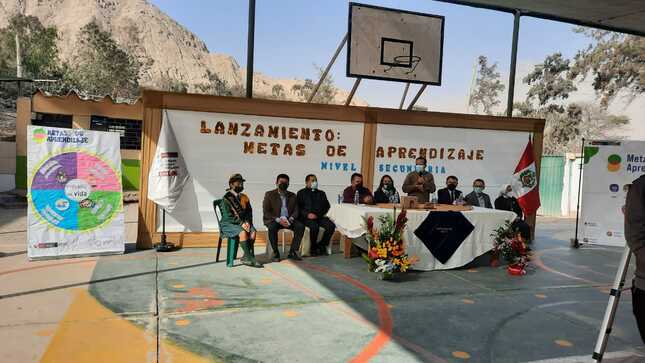 Metas de aprendizaje para estudiantes de secundaria se presentaron en cieneguilla