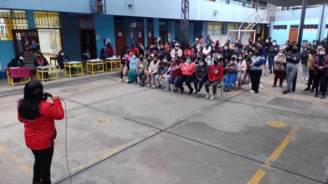 Jornada de padres de familia desarrolló ie 6041 alfonso ugarte de sjm