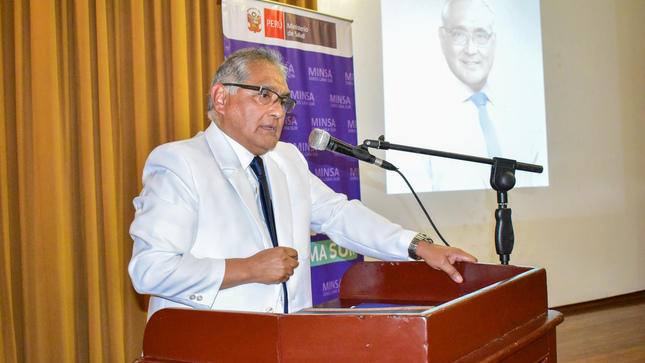 Nuevo director de la DIRIS Lima Sur eligió Chorrillos para recibir credencial.
