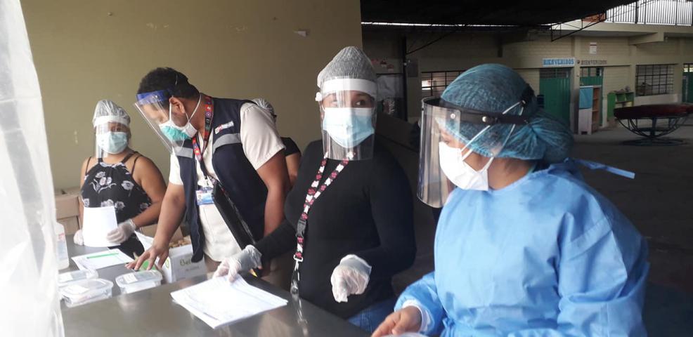Iei 651 santa teresita entrego qaliwarma en ves con campaña de salud