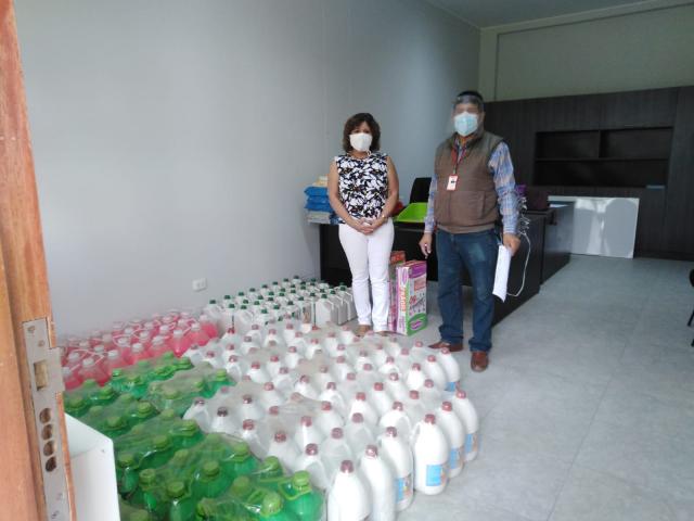 Entrega de materiales de limpieza a ii.ee. según cronograma