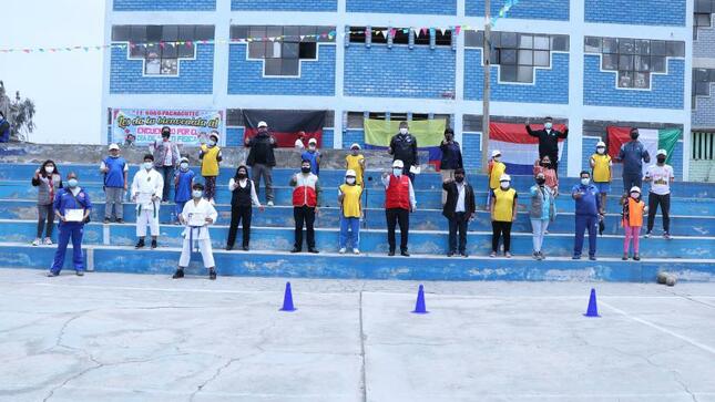 Actividades deportivo recreativas por día de la educación física en ie 6069 ves