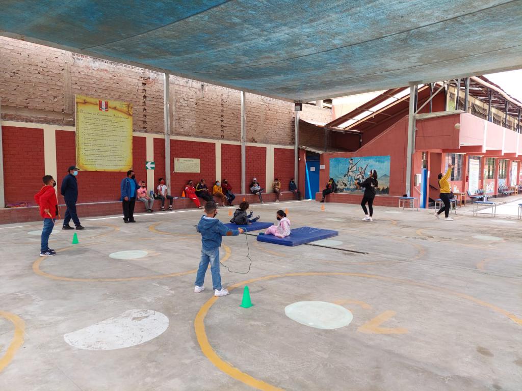 Actividades deportivo recreativas por día de la educación física en ie 6007 pachacamac