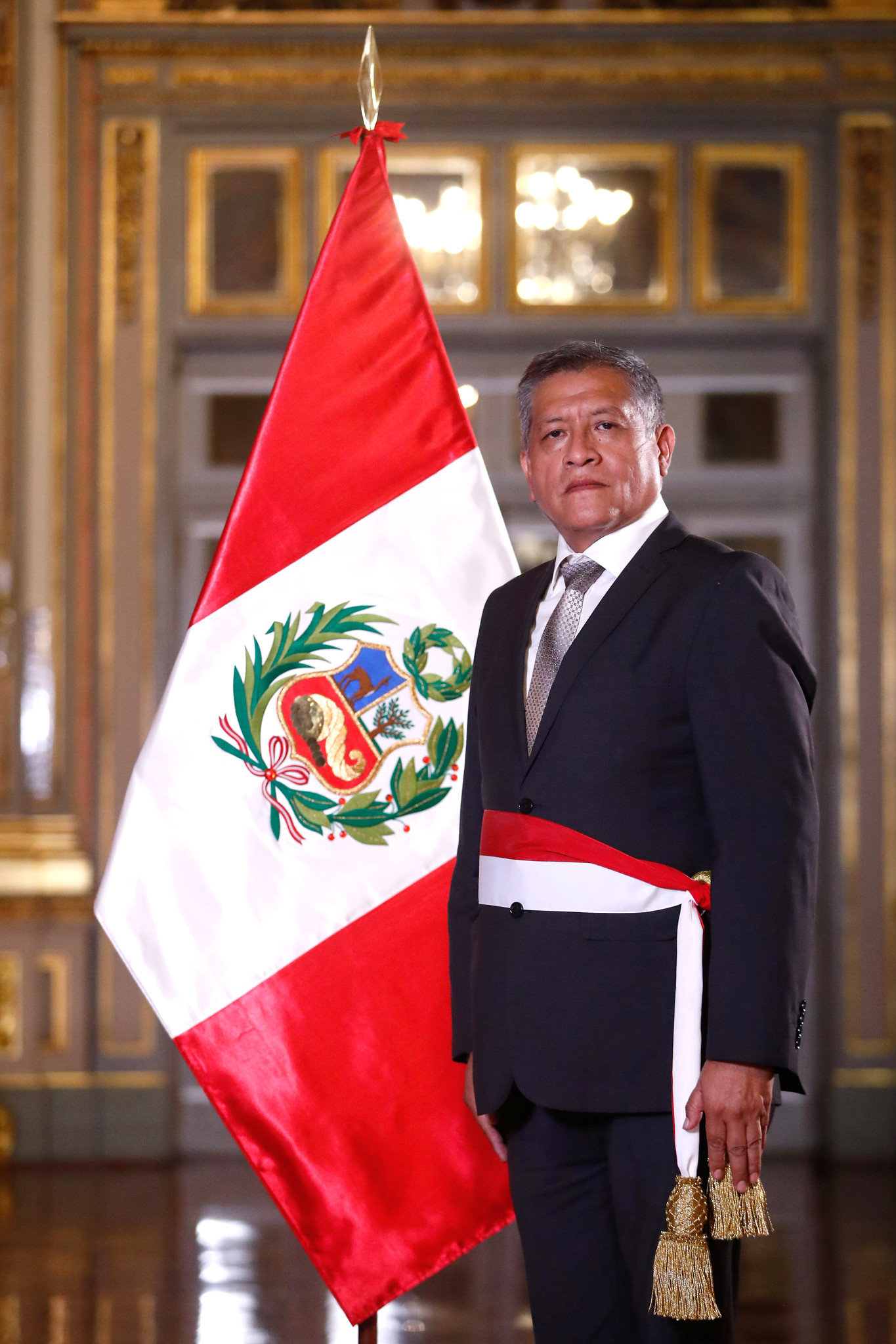 Rosendo leoncio serna román nuevo titular del ministerio de educación
