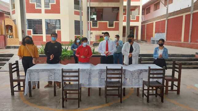 Ie 6007 de pachacamac eligió miembros del municipio escolar