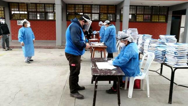 Ie república de bolivia de ves entrego cuadernos de trabajo